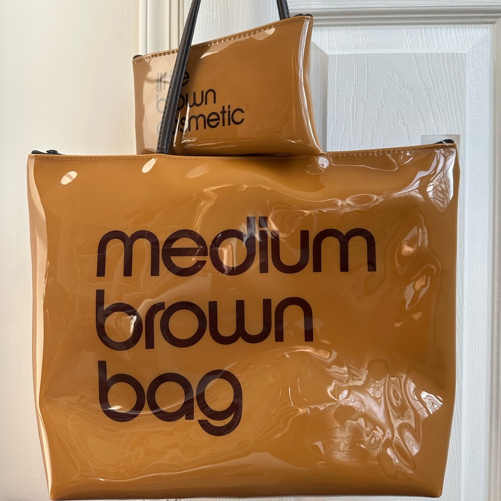 Bloomingdale’s Zip Top Medium Brown Bag & Cosmetics Bag